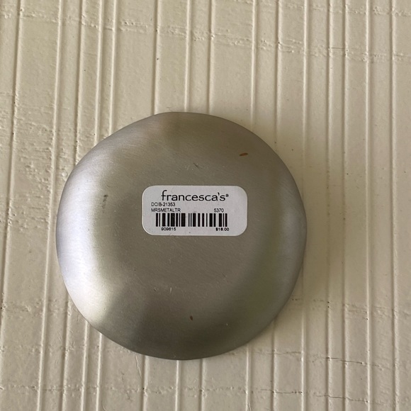 Francesca’s collections Mrs metal trinket dish - Picture 9 of 9